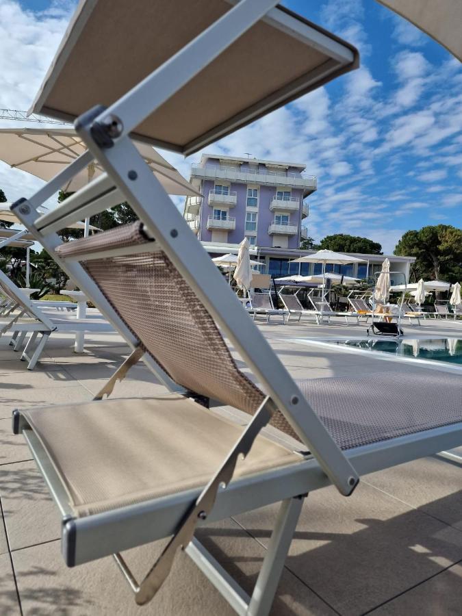 Fantinello Hotel Каорле Экстерьер фото