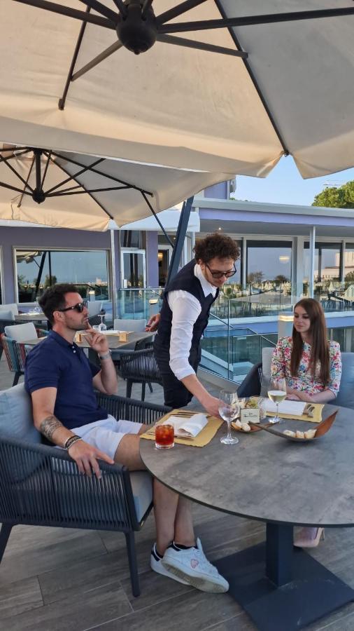 Fantinello Hotel Каорле Экстерьер фото