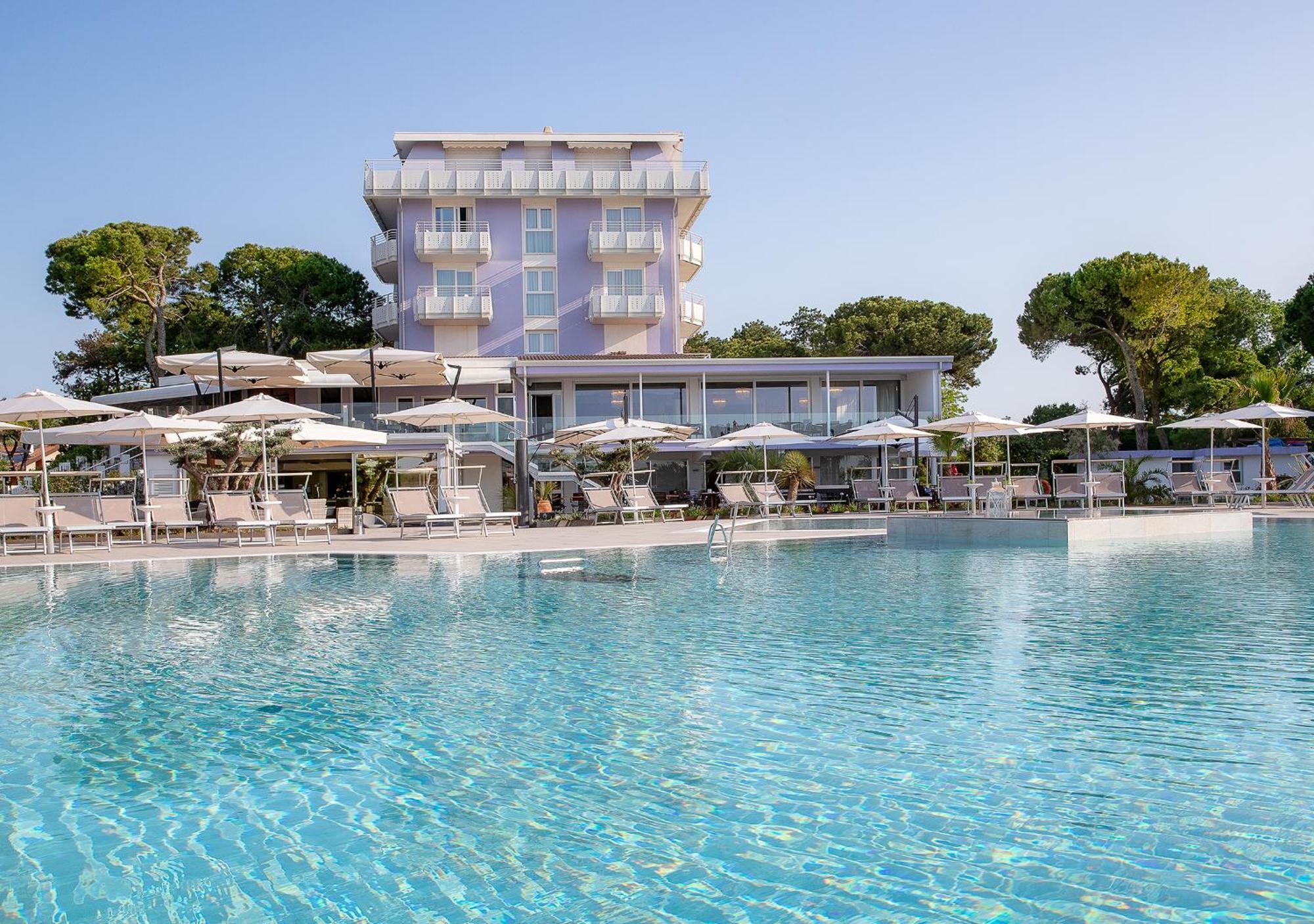 Fantinello Hotel Каорле Экстерьер фото